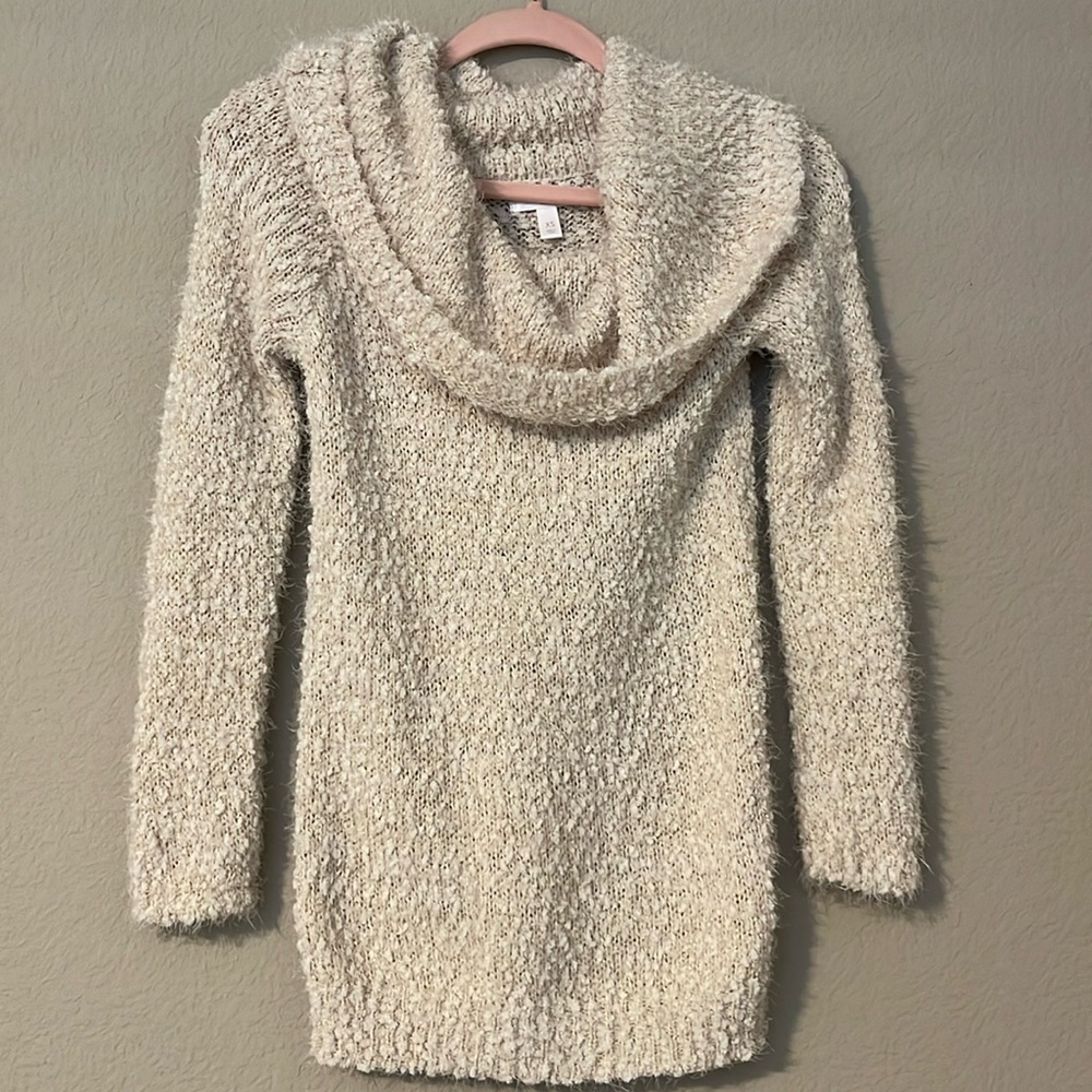 Lauren Conrad Sweater